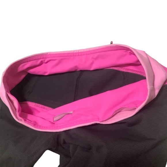 Lululemon Run: Inspire Crop II Sz 6 Black/White/Paris Pink - Picture 9 of 12